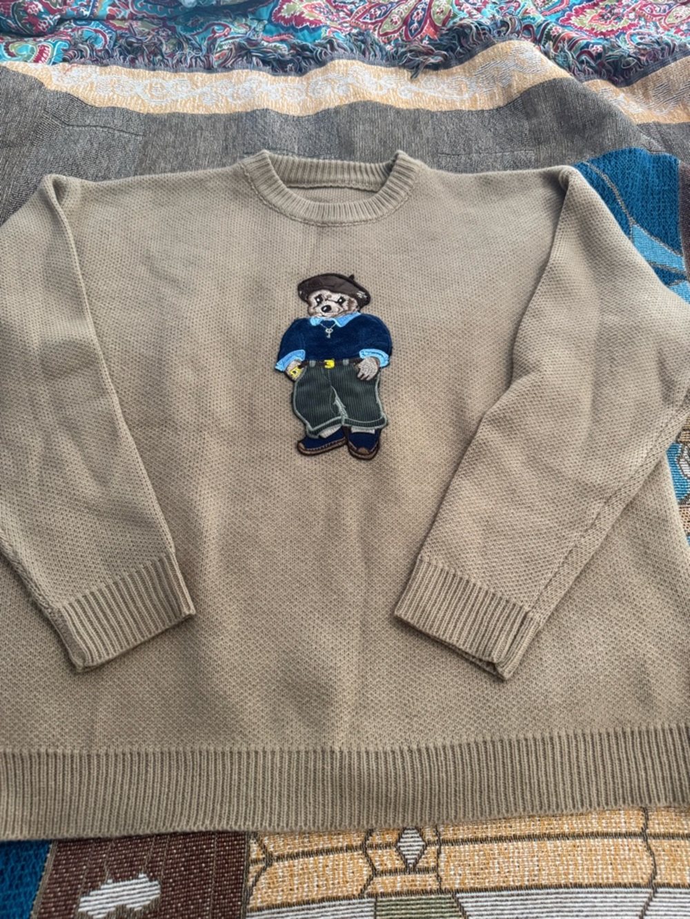 Unisex Beige Crewneck Sweater with Bear Patch XL